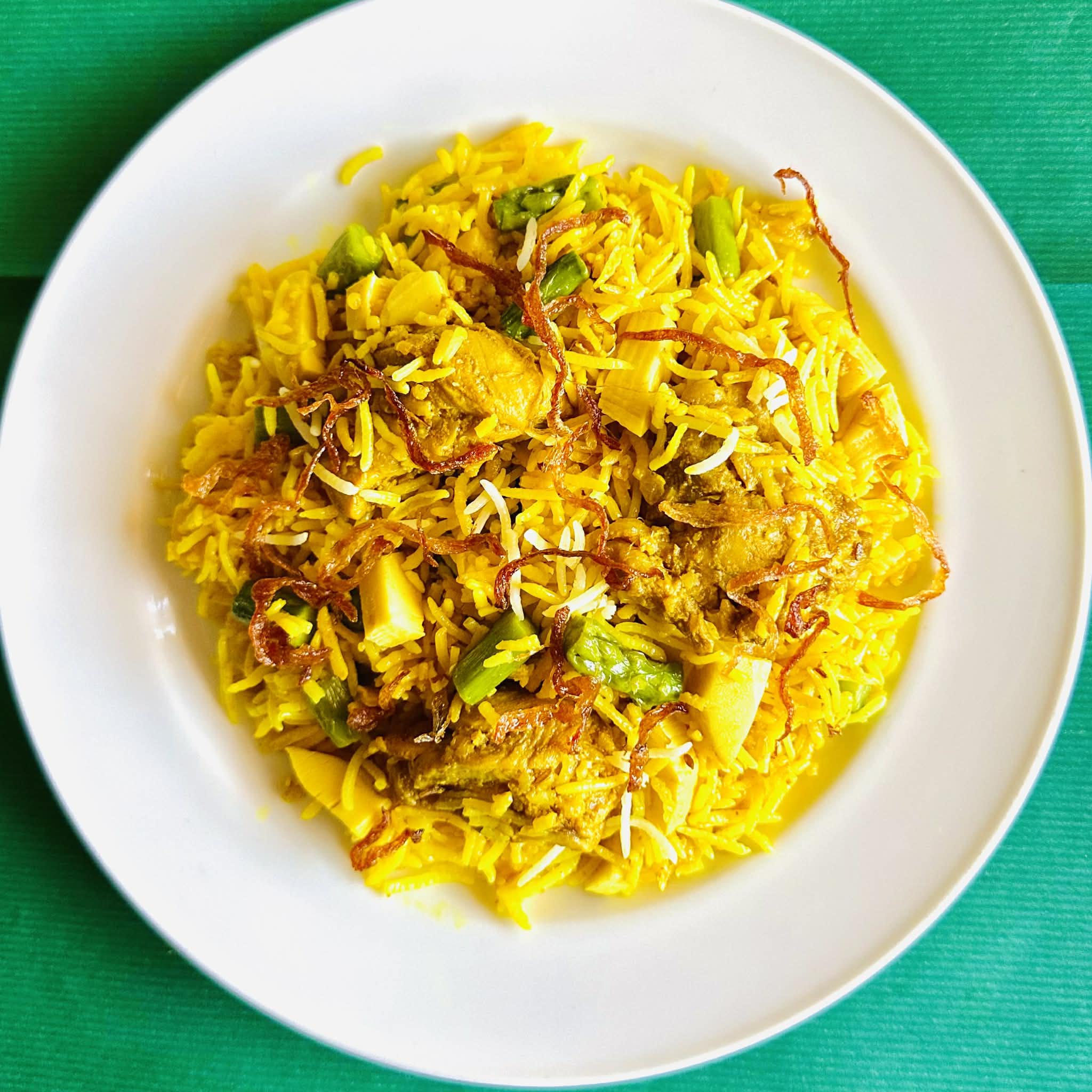 『春野菜とスパイスチキンのビリヤニ』