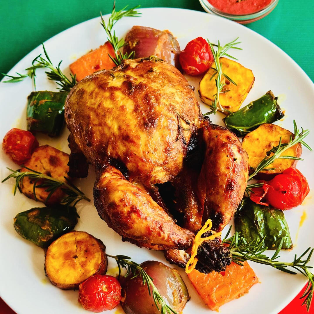 『鶏の丸焼きと野菜のタンドール窯焼&ビーツのソース』